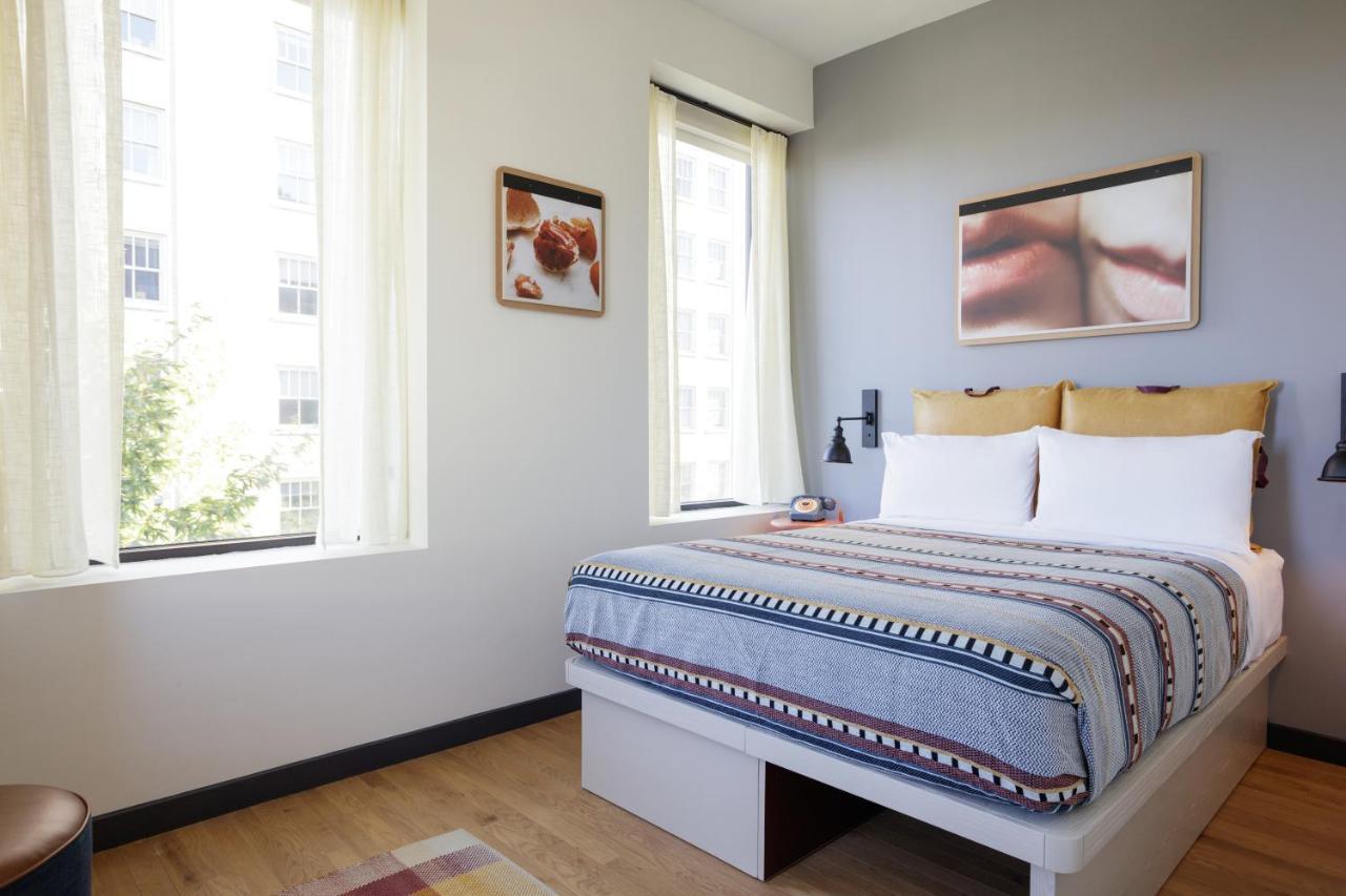 Moxy Richmond Downtown Hotel Phòng bức ảnh