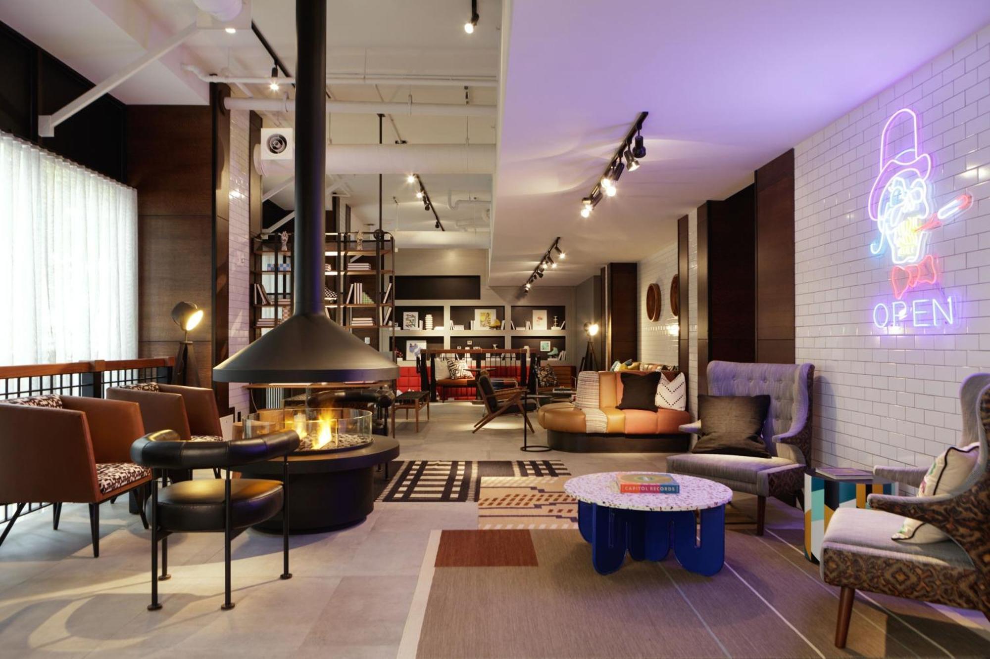 Moxy Richmond Downtown Hotel Ngoại thất bức ảnh